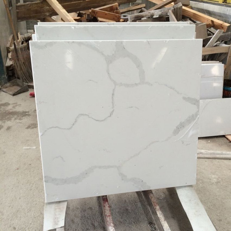 <strong>Carrara Quartz Floor & Wall Tiles</strong>